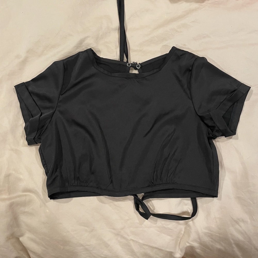 Amazon satin tie top XS